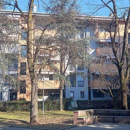 Spilamberto 6B - 12Mins From San Donato M3 Station Appartement San Donato Milanese Buitenkant foto