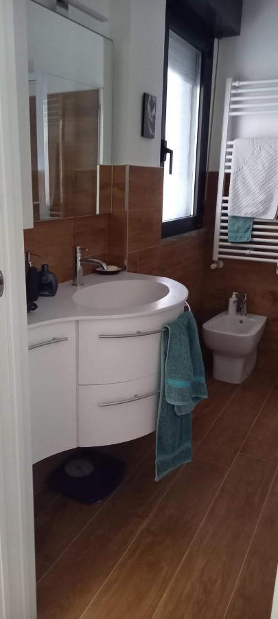 Spilamberto 6B - 12Mins From San Donato M3 Station Appartement San Donato Milanese Buitenkant foto