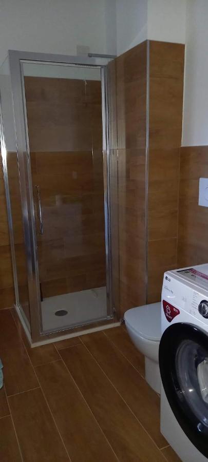 Spilamberto 6B - 12Mins From San Donato M3 Station Appartement San Donato Milanese Buitenkant foto